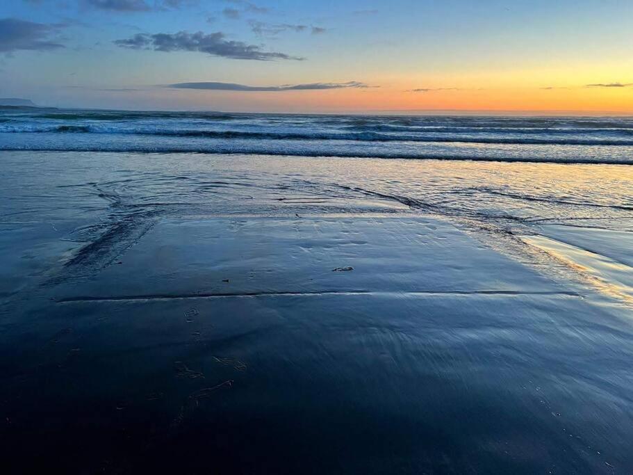 Beach House Donegal Town Екстер'єр фото